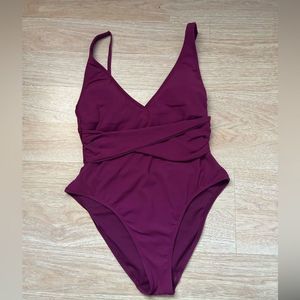 Women's Ribbed Plunge Twist-Front One Piece Swimsuit Shade & shore